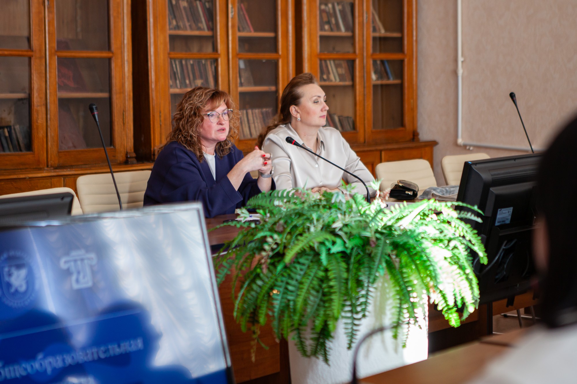 Университетская школа делится опытом с ТГУ Университетская школа делится опытом с ТГУ