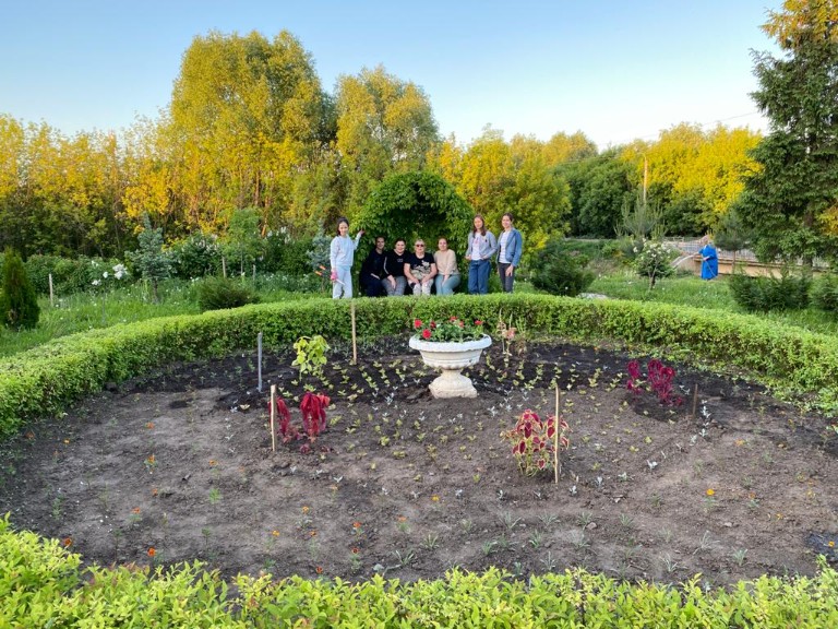 ��������