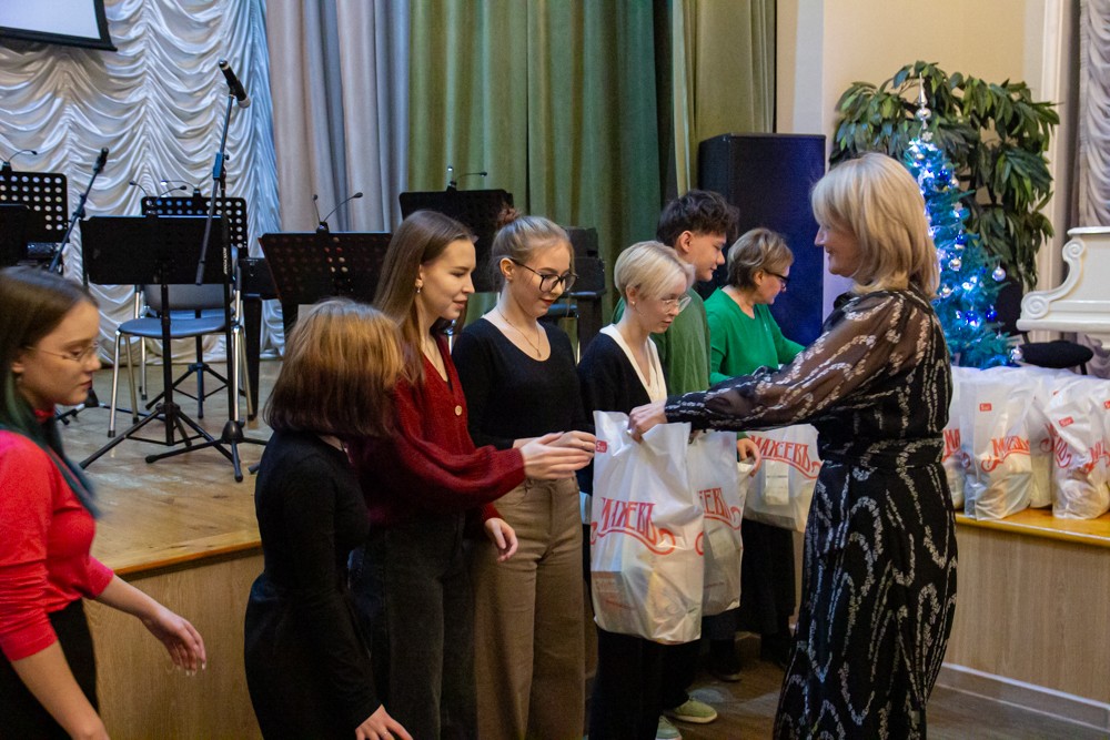 � ���������� ��������� ������������ ������� ����� ����