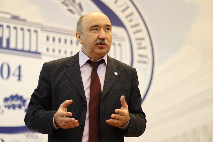 В Казани стартовал заключительный этап XXIV Всероссийской олимпиады школьников по информатике В Казани стартовал заключительный этап XXIV Всероссийской олимпиады школьников по информатике