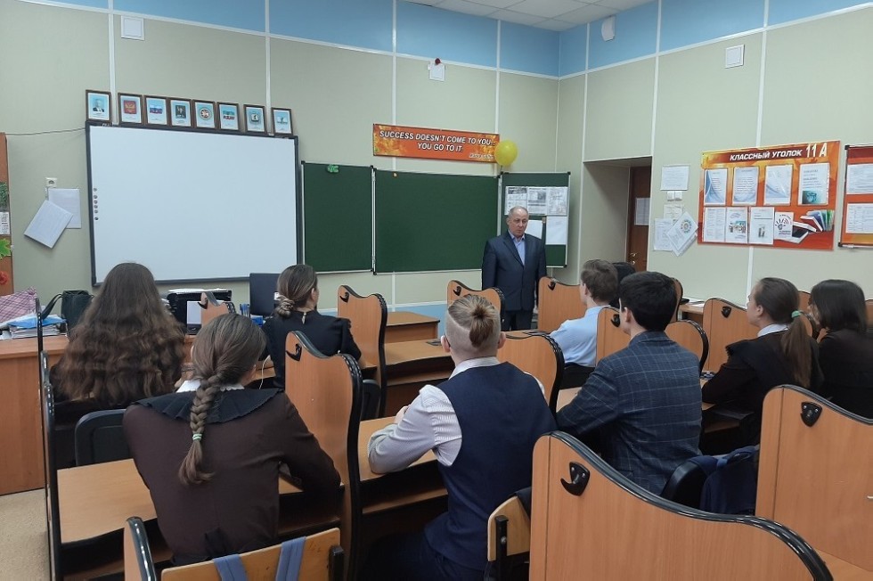 Поступай и учись в Елабужском институте КФУ! Поступай и учись в Елабужском институте КФУ!