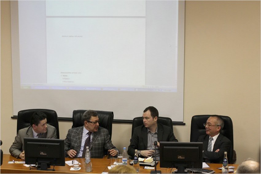 A Meeting with an Eminent Scientist from Japan, Professor Kimitako Matsuzato﻿