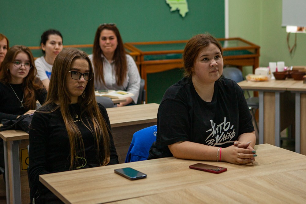 В Елабужском институте продолжаются мероприятия, посвященные дню рождения А.С. Пушкина В Елабужском институте продолжаются мероприятия, посвященные дню рождения А.С. Пушкина