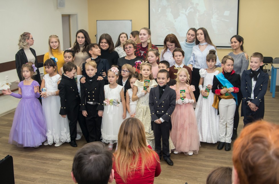 В детском театре КФУ 'Радуга' прошла премьера спектакля 'Россия мне раскрылась в тебе, Казанский университет!' В детском театре КФУ 'Радуга' прошла премьера спектакля 'Россия мне раскрылась в тебе, Казанский университет!'