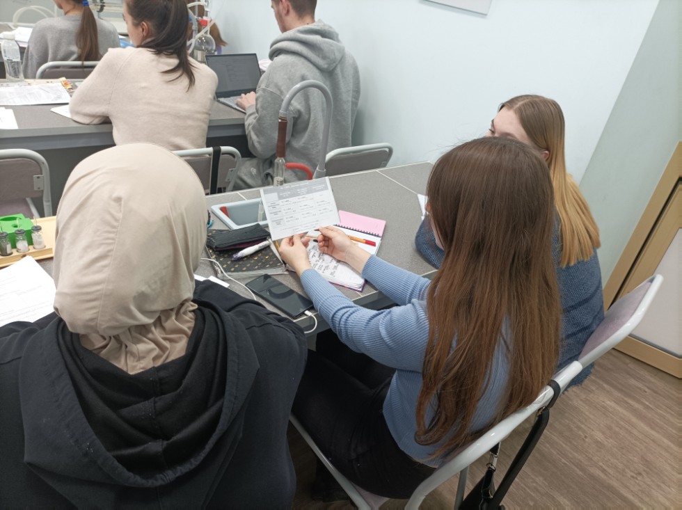 ������ '�����+' �������� ����� � ������� ��������� 3 �����