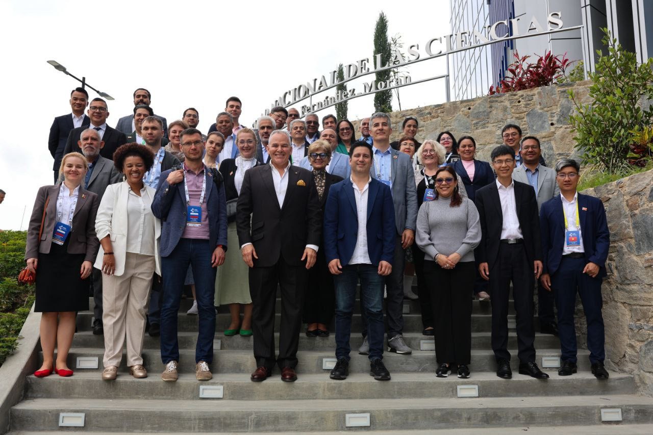 Сотрудники КФУ приняли участие в открытии Международного университета в Венесуэле Сотрудники КФУ приняли участие в открытии Международного университета в Венесуэле