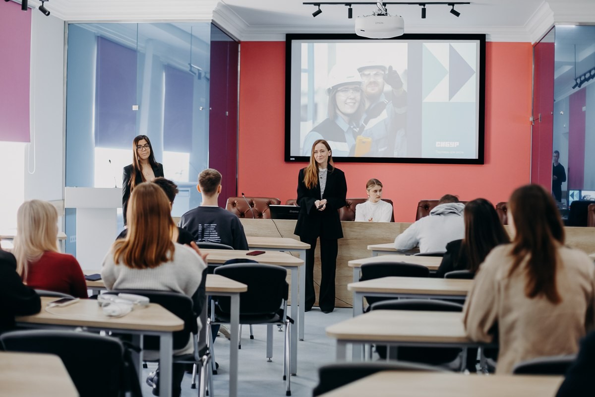 Мастер-класс по трудоустройству от компании 'СИБУР' Мастер-класс по трудоустройству от компании 'СИБУР'