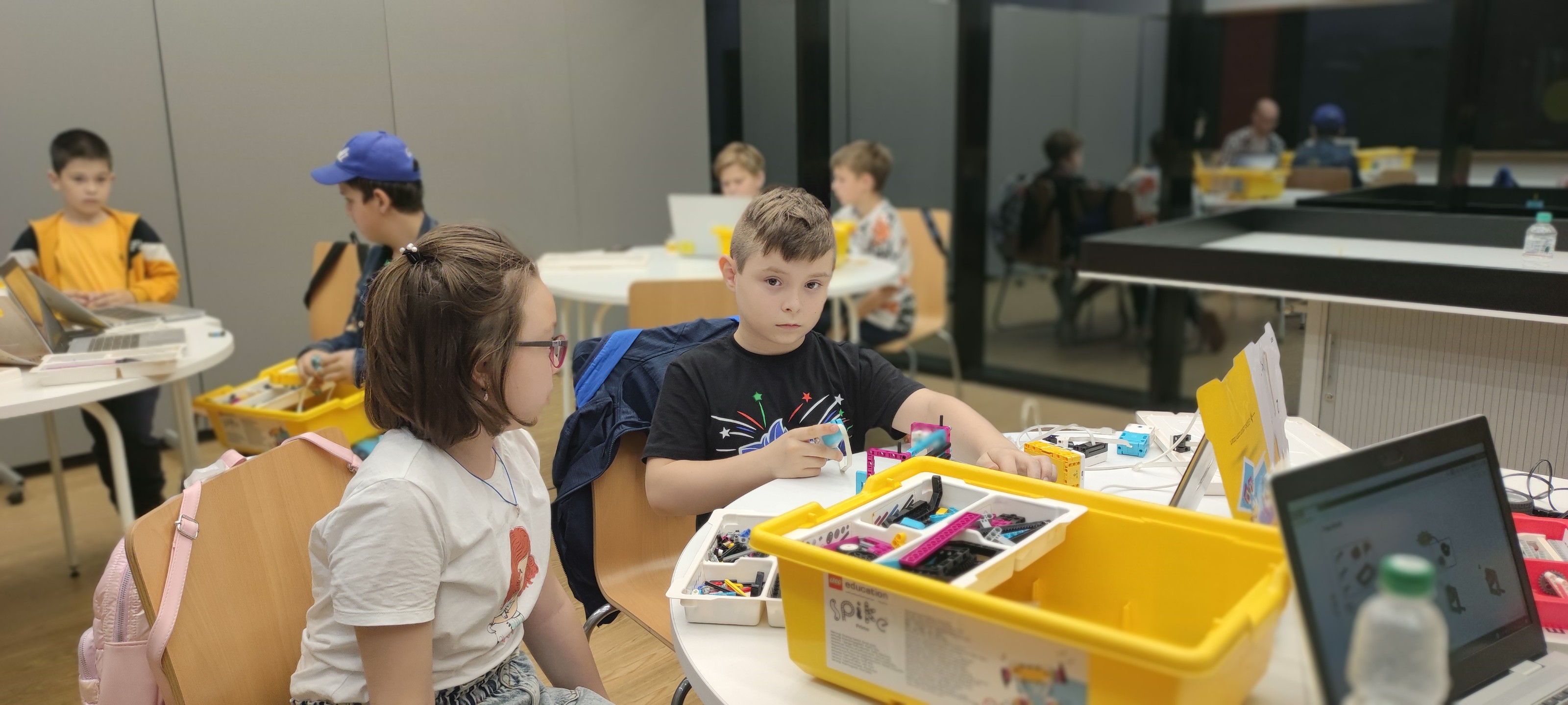��� ������ ������ SMART RoboCamp �������� ���� ������ � ����!
