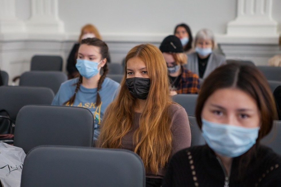 В Елабужском институте состоялась открытая лекция 'Образование как фундаментальное понятие всех времен и народов' В Елабужском институте состоялась открытая лекция 'Образование как фундаментальное понятие всех времен и народов'