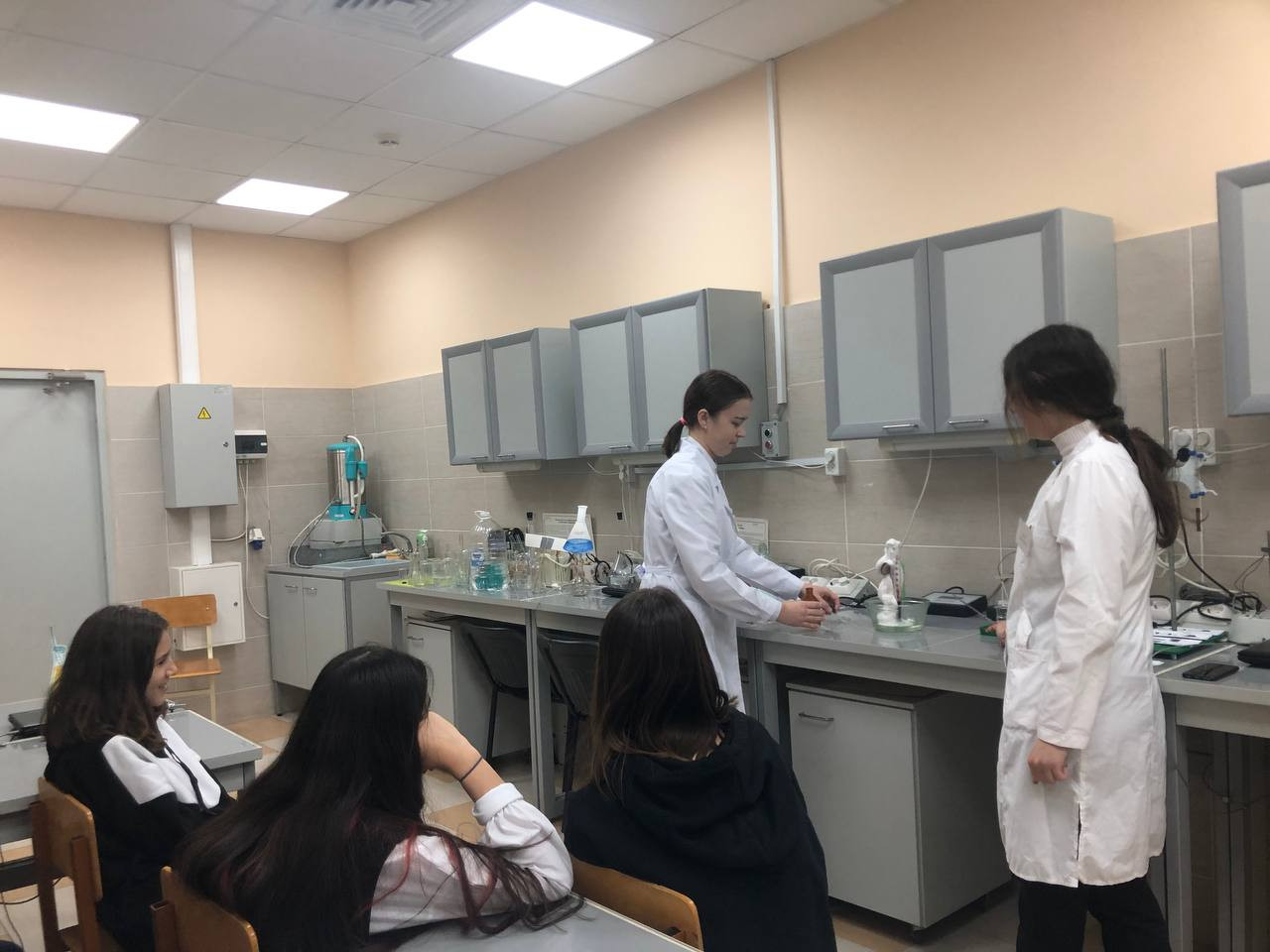 �������������� ������� XXVIII ��������� �����