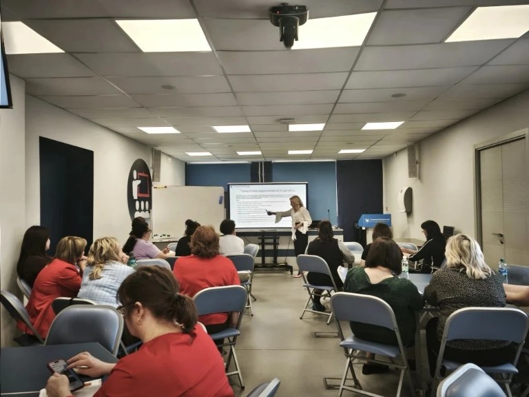 Зуммеры-отроверты: новый тип воспитателей в детских садах! Зуммеры-отроверты: новый тип воспитателей в детских садах!