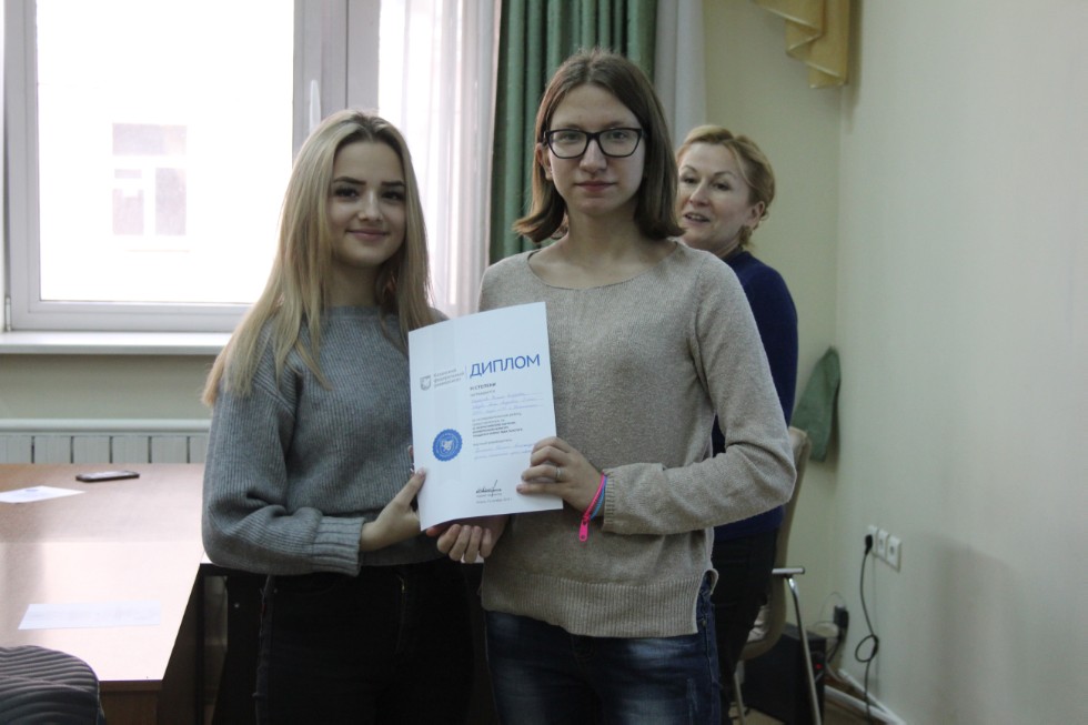 215 �����������