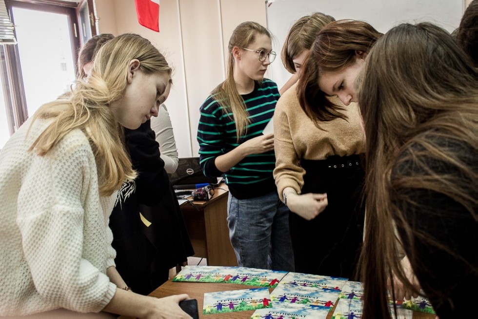 Переводчики за дружбу между народами Переводчики за дружбу между народами