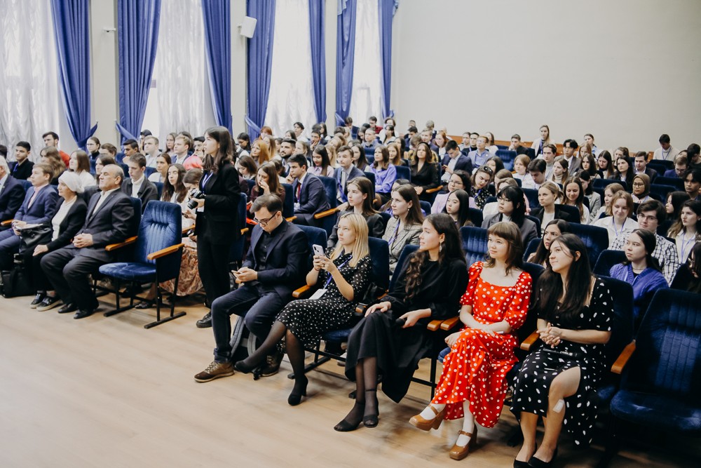 Торжественное закрытие Казанской модели ООН прошло в КФУ Торжественное закрытие Казанской модели ООН прошло в КФУ