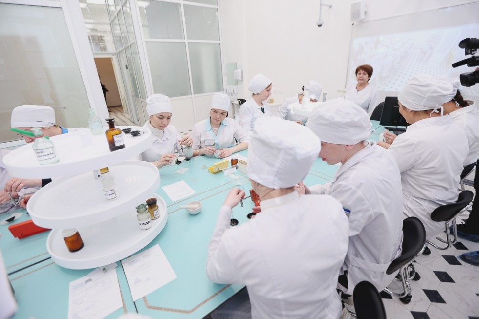 President of Tatarstan Rustam Minnikhanov Met with Medical Professionals in Renovated KFU Facilities