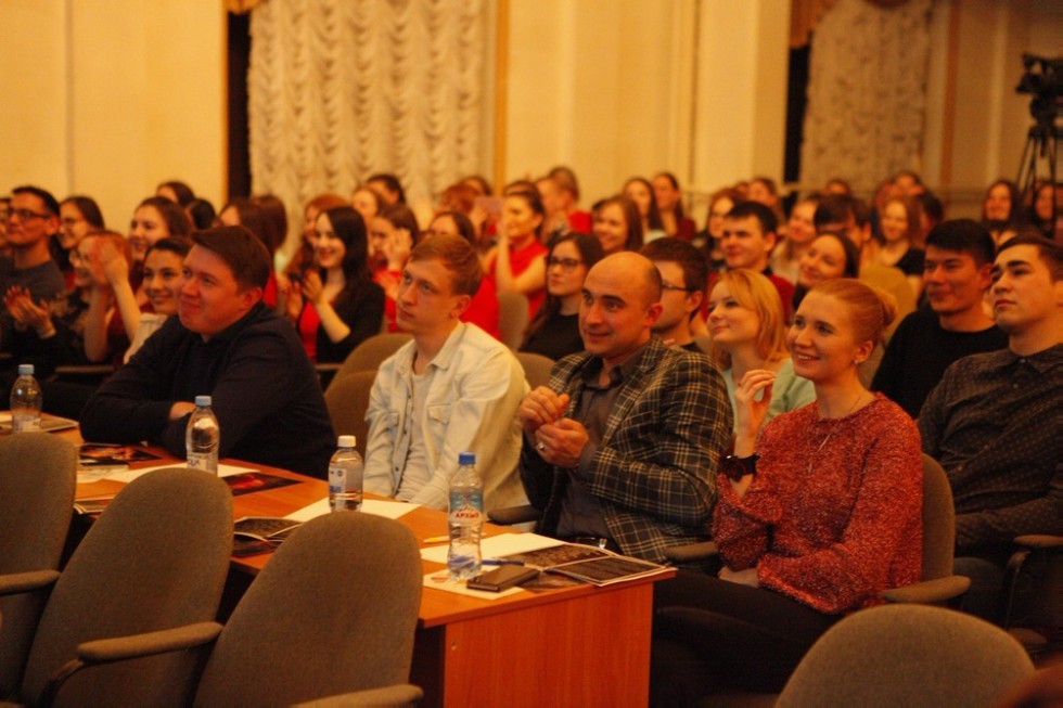 Студвесна: юный граф Толстой, футбал и приключения юриста Студвесна: юный граф Толстой, футбал и приключения юриста