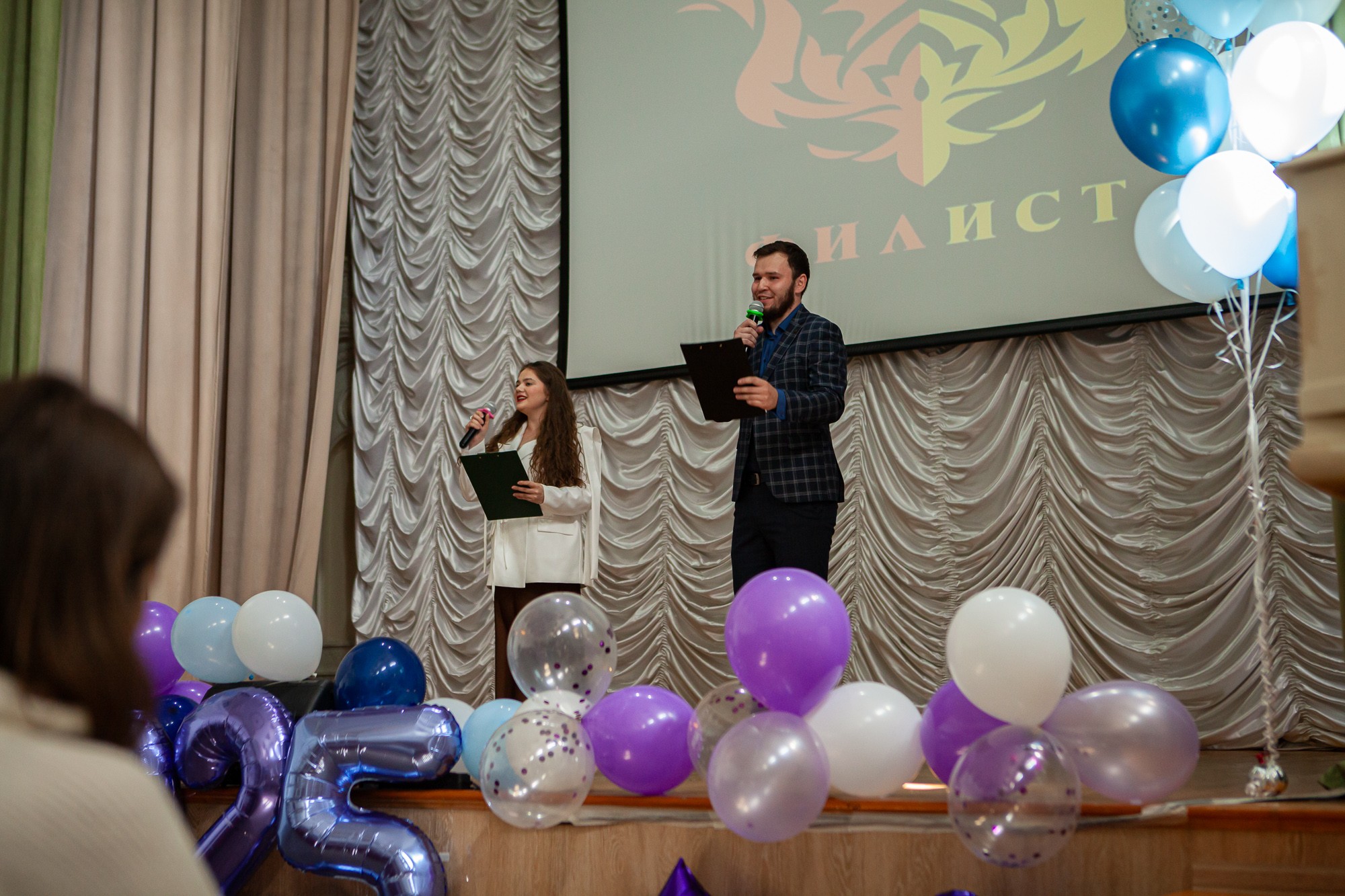 Последний звонок прозвенел на двух отделениях Елабужского института КФУ Последний звонок прозвенел на двух отделениях Елабужского института КФУ