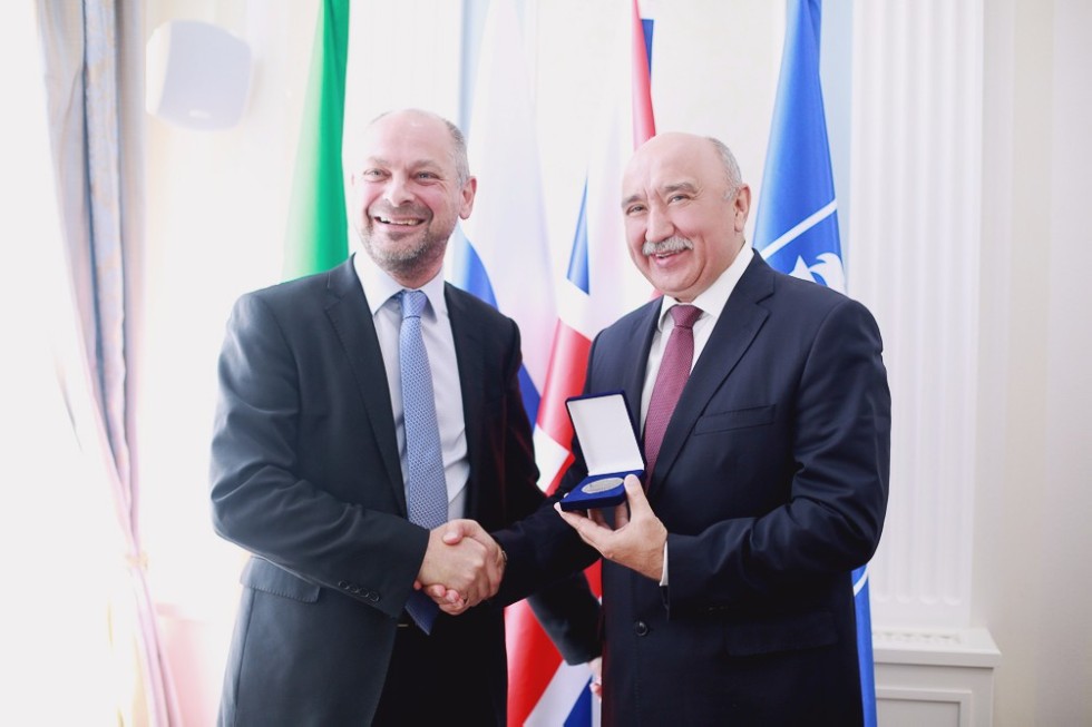 Emerging Opportunities Backed by New Agreement with Cochrane Russia