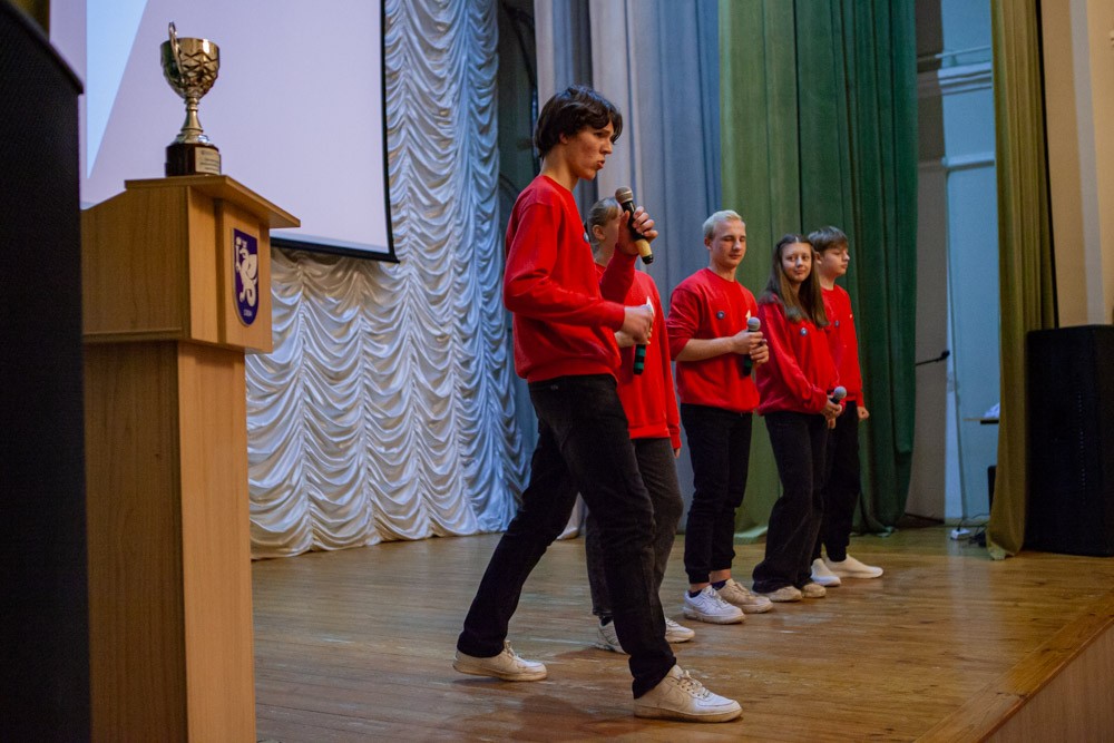 '125 шуток': фестиваль КВН прошел в Елабужском институте КФУ '125 шуток': фестиваль КВН прошел в Елабужском институте КФУ