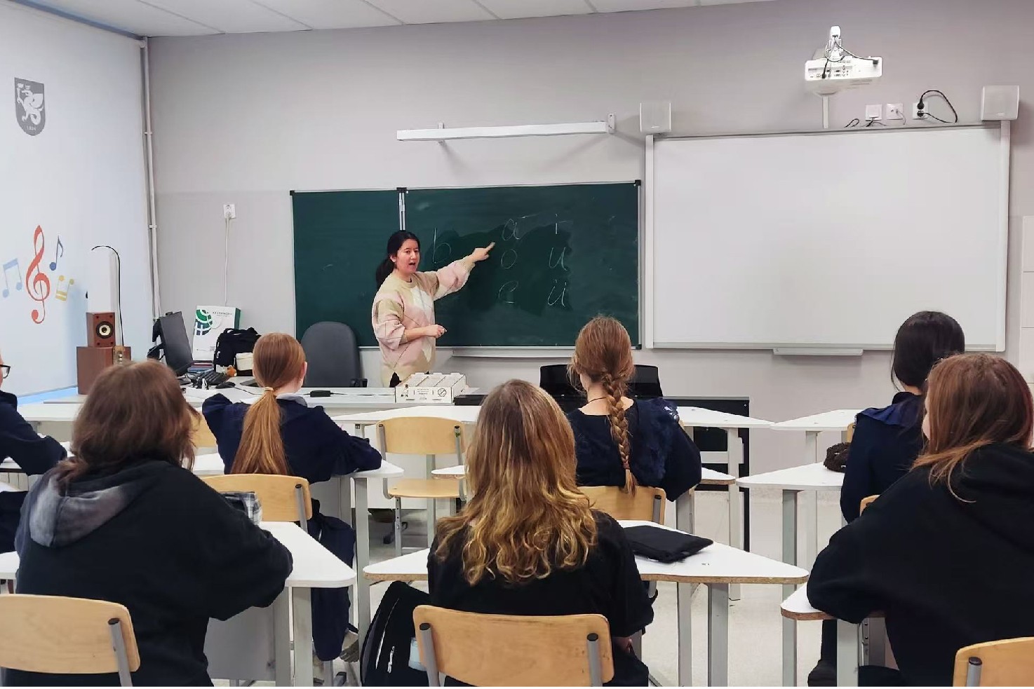 Китайский язык открывает двери в будущее: внеурочные занятия набирают популярность! Китайский язык открывает двери в будущее: внеурочные занятия набирают популярность!