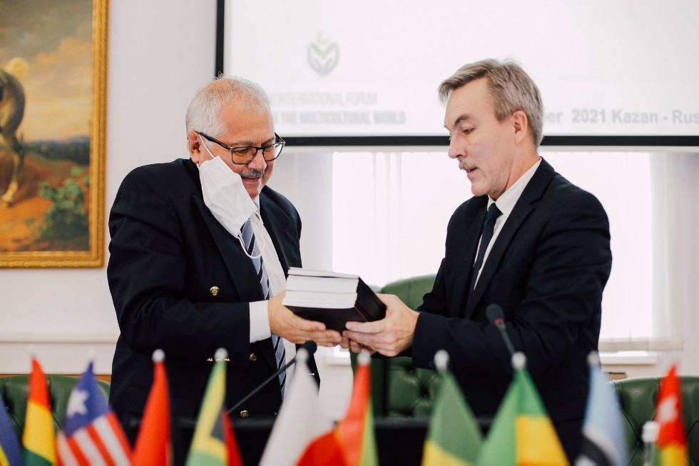 ������ �� �������������� ������ � ������ ��������� � ���