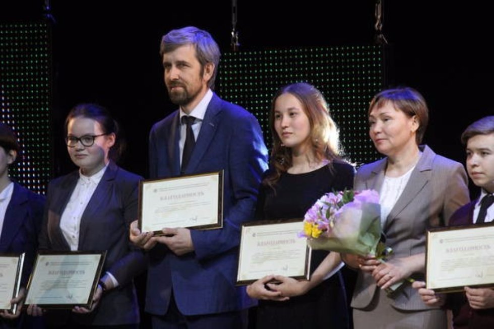 В Казани наградили победителей и призеров всероссийских олимпиад школьников В Казани наградили победителей и призеров всероссийских олимпиад школьников