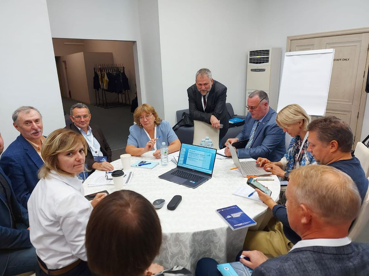 ������� ������� � �����������-�������� ��������� ������� ������ � ���������