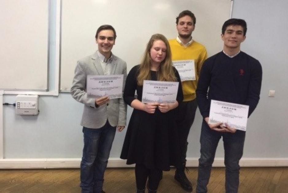 Высшая школа иностранных языков и перевода ИМОИиВ провела традиционный, ежегодный фонетический конкурс по английскому языку среди студентов II курса направления 'Лингвистика' Высшая школа иностранных языков и перевода ИМОИиВ провела традиционный, ежегодный фонетический конкурс по английскому языку среди студентов II курса направления 'Лингвистика'