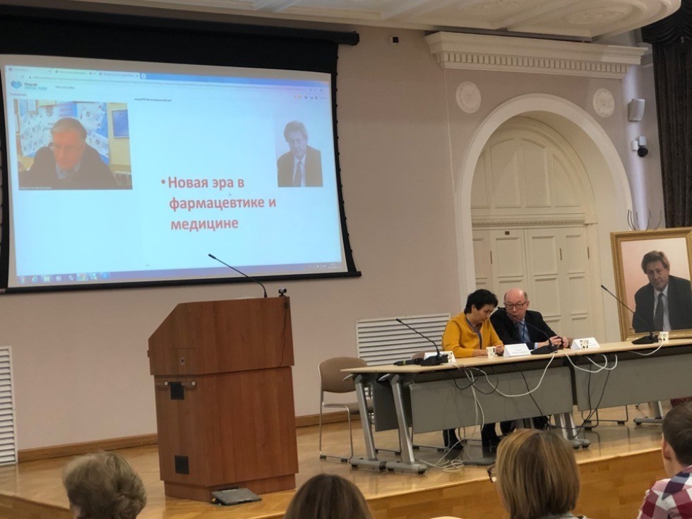 ���� � �����