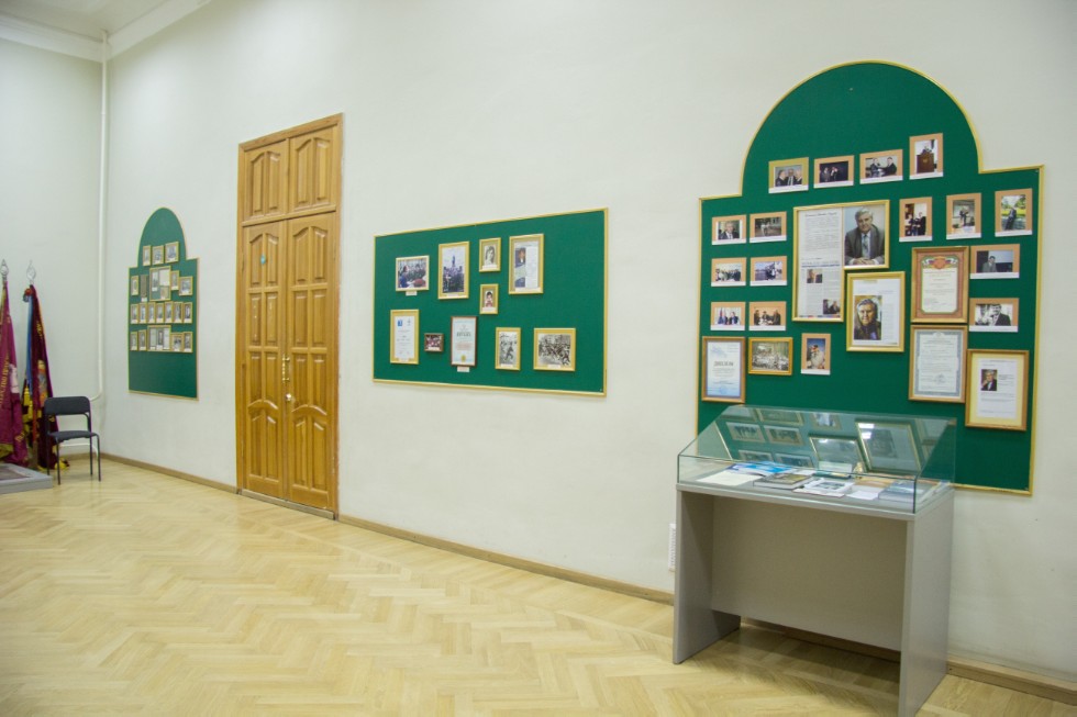 ����� ������� ��������������� �����������