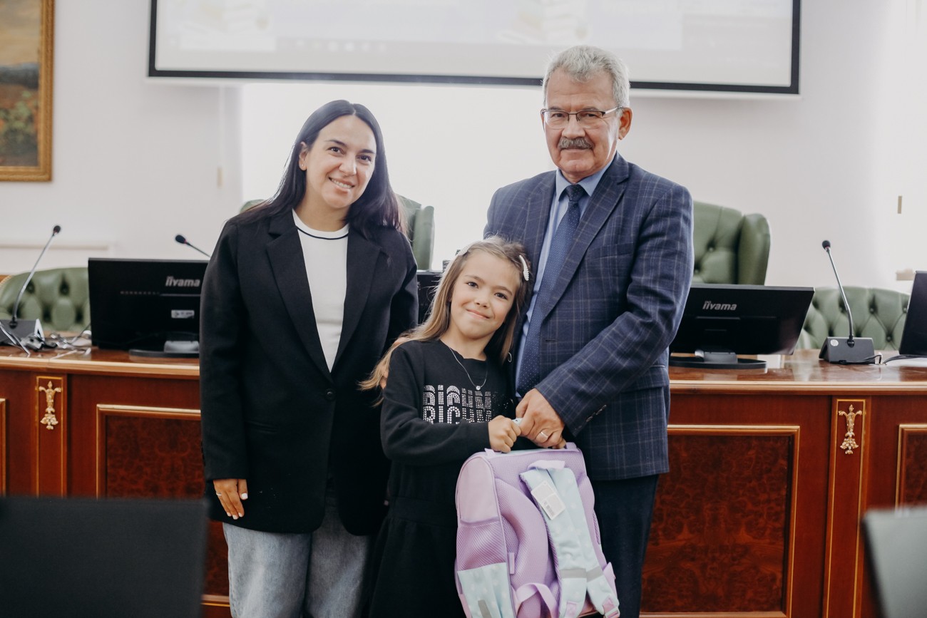 ����� ����������� ������, ����������� � ������ �����, ������� �������