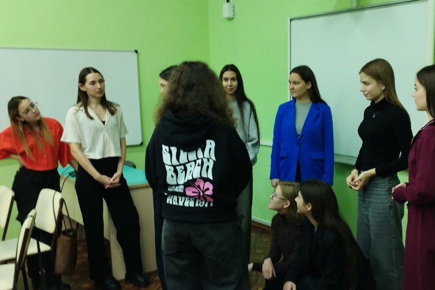 Члены СНК 'Психотехники успешного обучения' и 'ПсиВселенная' провели психологические игры Члены СНК 'Психотехники успешного обучения' и 'ПсиВселенная' провели психологические игры