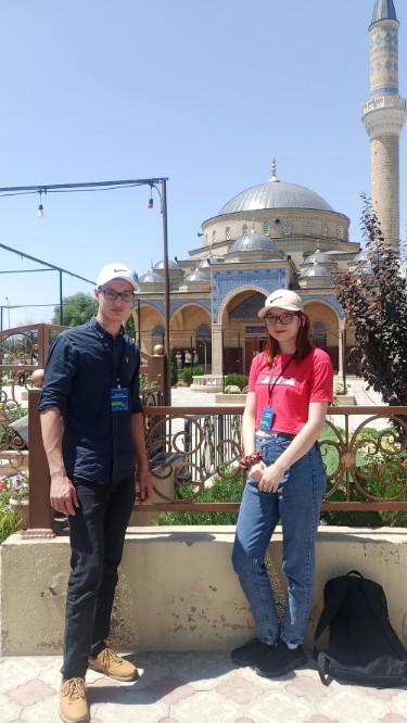 Студенты Елабужского института участники X Болгарской международной археологической школы Студенты Елабужского института участники X Болгарской международной археологической школы