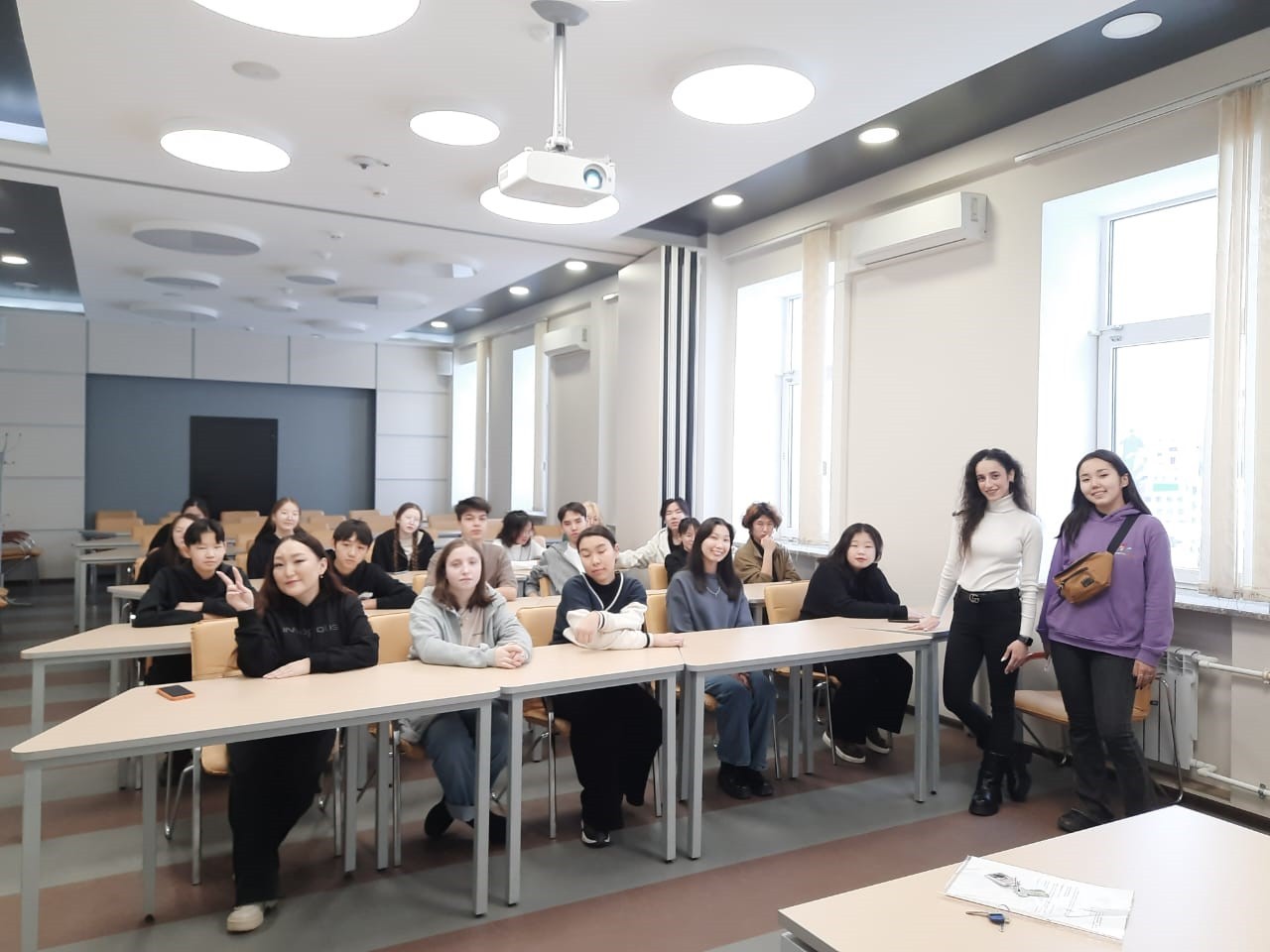 12 ������ � ���� ��� ������ ��������� ���������� �� �. ������ ��� 9, 10 � 11 �������.