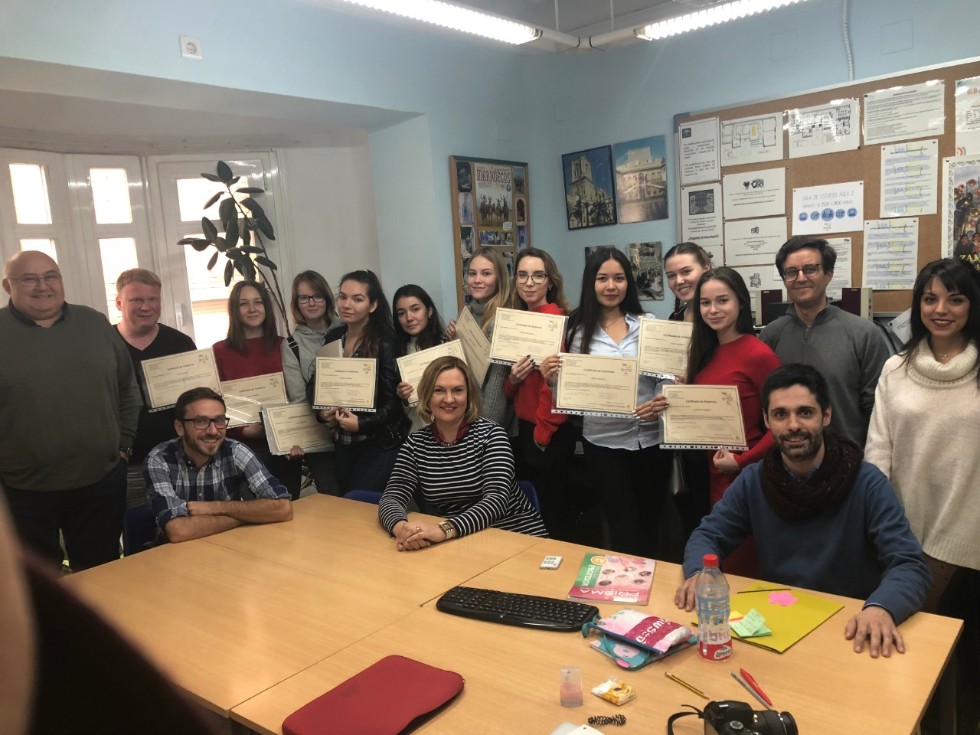 В Гранаду за знаниями и культурным опытом В Гранаду за знаниями и культурным опытом