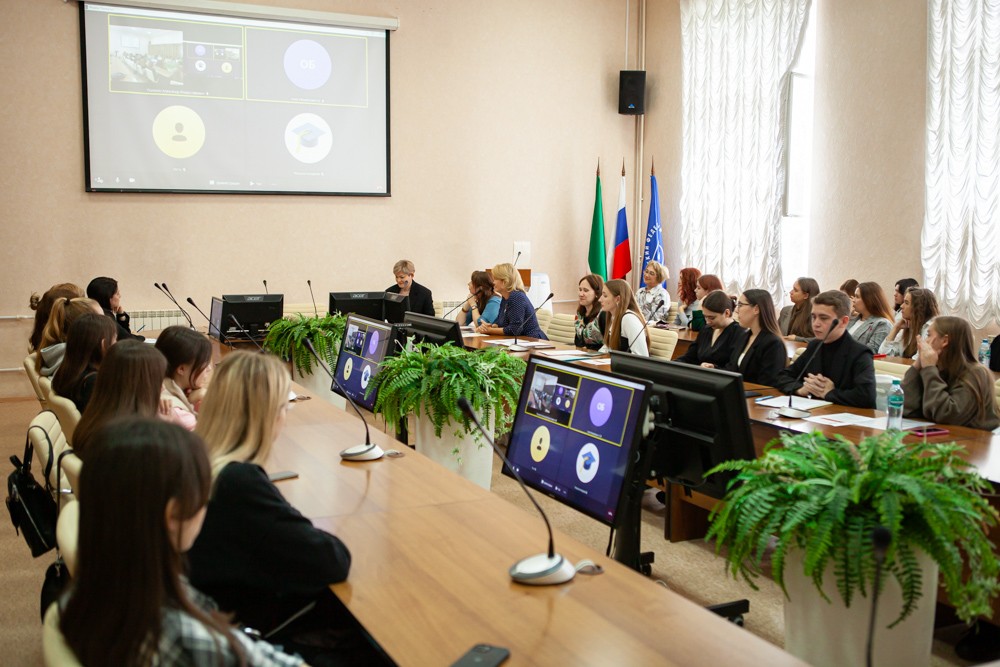 'Я к небу воздеваю руки' (Цветаева) 'Я к небу воздеваю руки' (Цветаева)