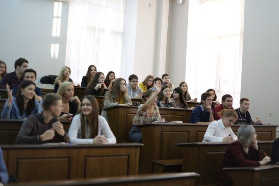 VOICES+ и Евроклуб организовали международный круглый стол VOICES+ и Евроклуб организовали международный круглый стол