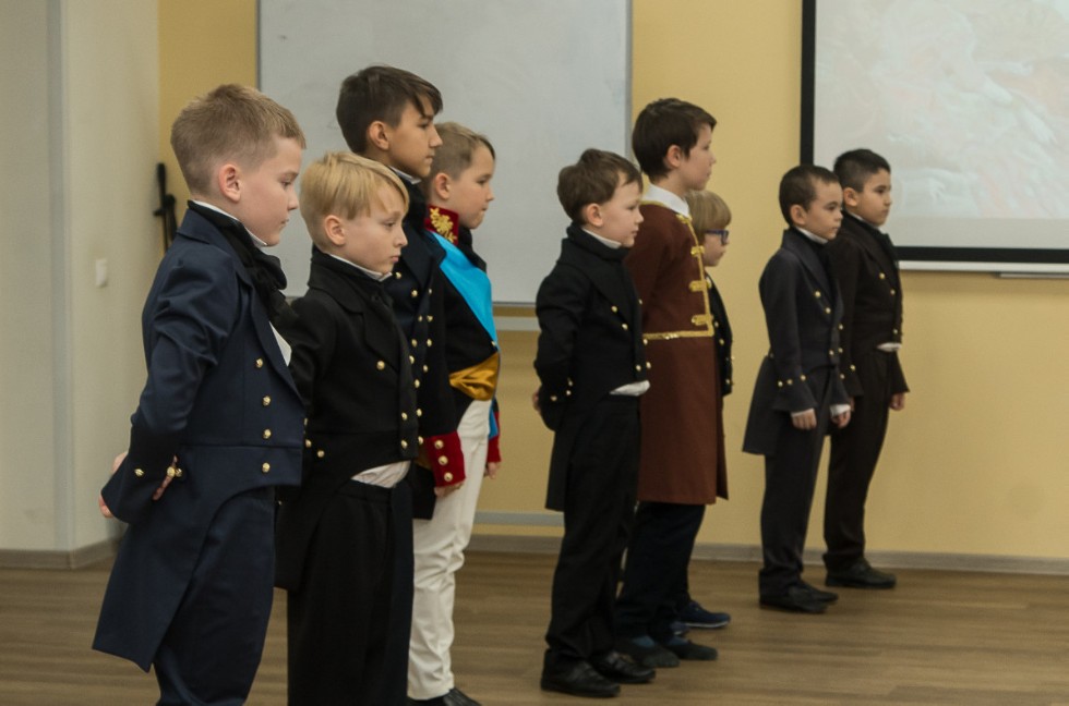 В детском театре КФУ 'Радуга' прошла премьера спектакля 'Россия мне раскрылась в тебе, Казанский университет!' В детском театре КФУ 'Радуга' прошла премьера спектакля 'Россия мне раскрылась в тебе, Казанский университет!'