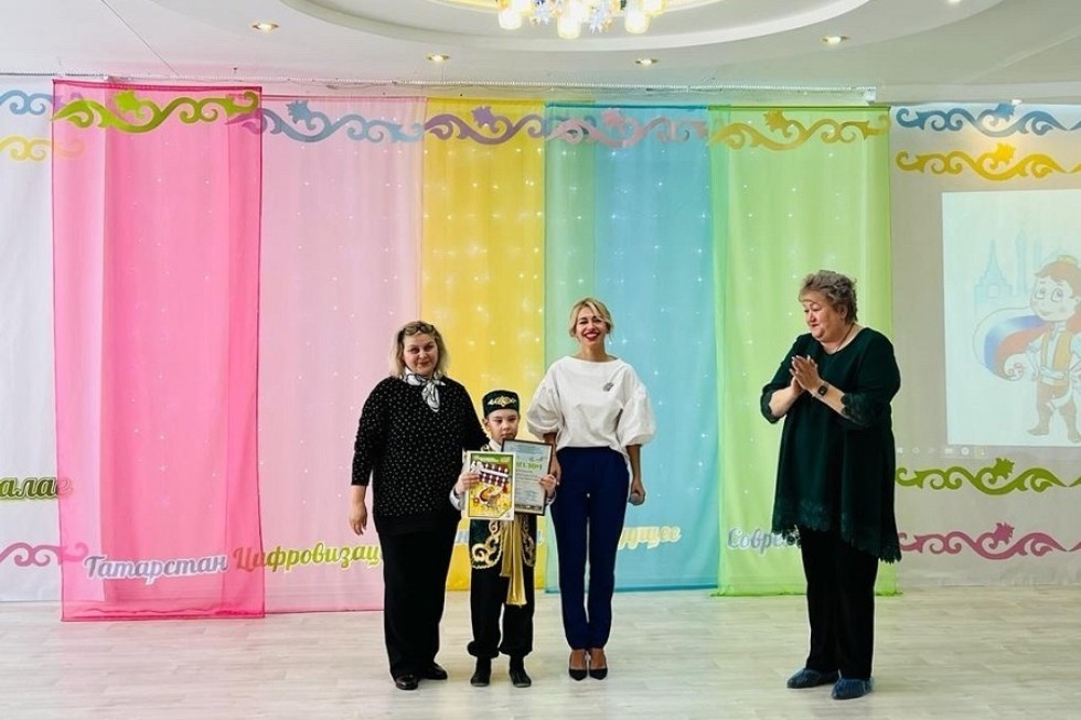 Республиканский конкурс 'Мин бит татар малае' прошел при методической поддержке Елабужского института Республиканский конкурс 'Мин бит татар малае' прошел при методической поддержке Елабужского института