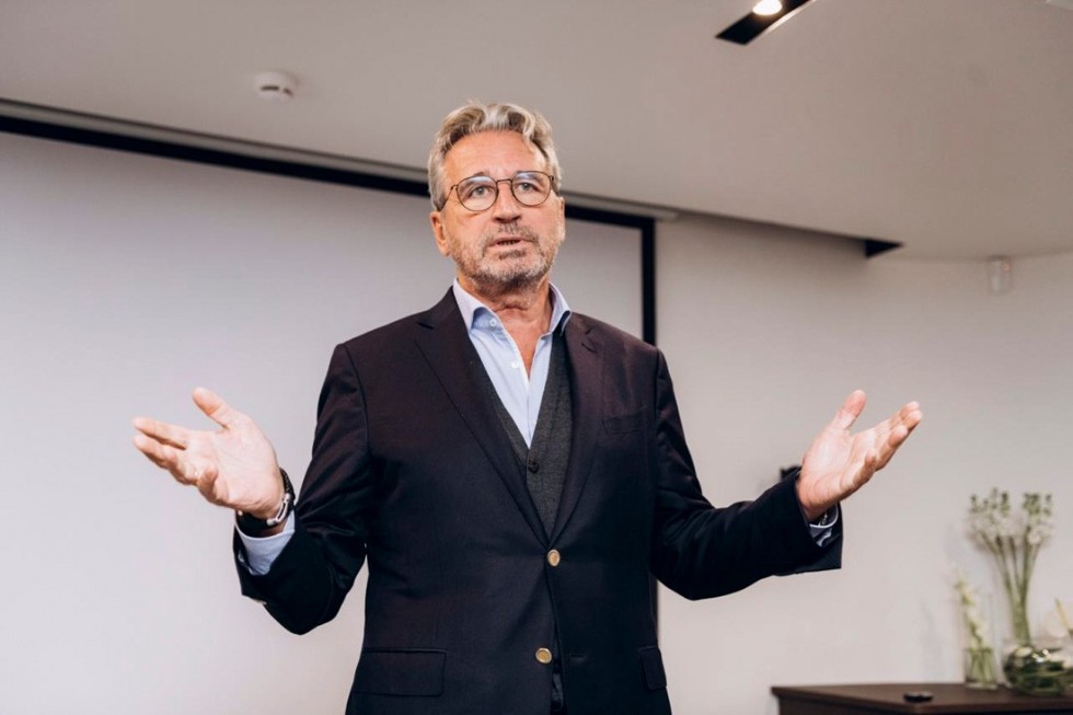 ���� ������ �������� � ��� �������� ������� �� ���������� ,����, �����, ����� ����