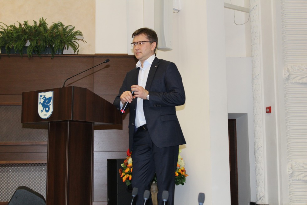 ������ ������������ ���������� '���� ���������' �������� �.�.