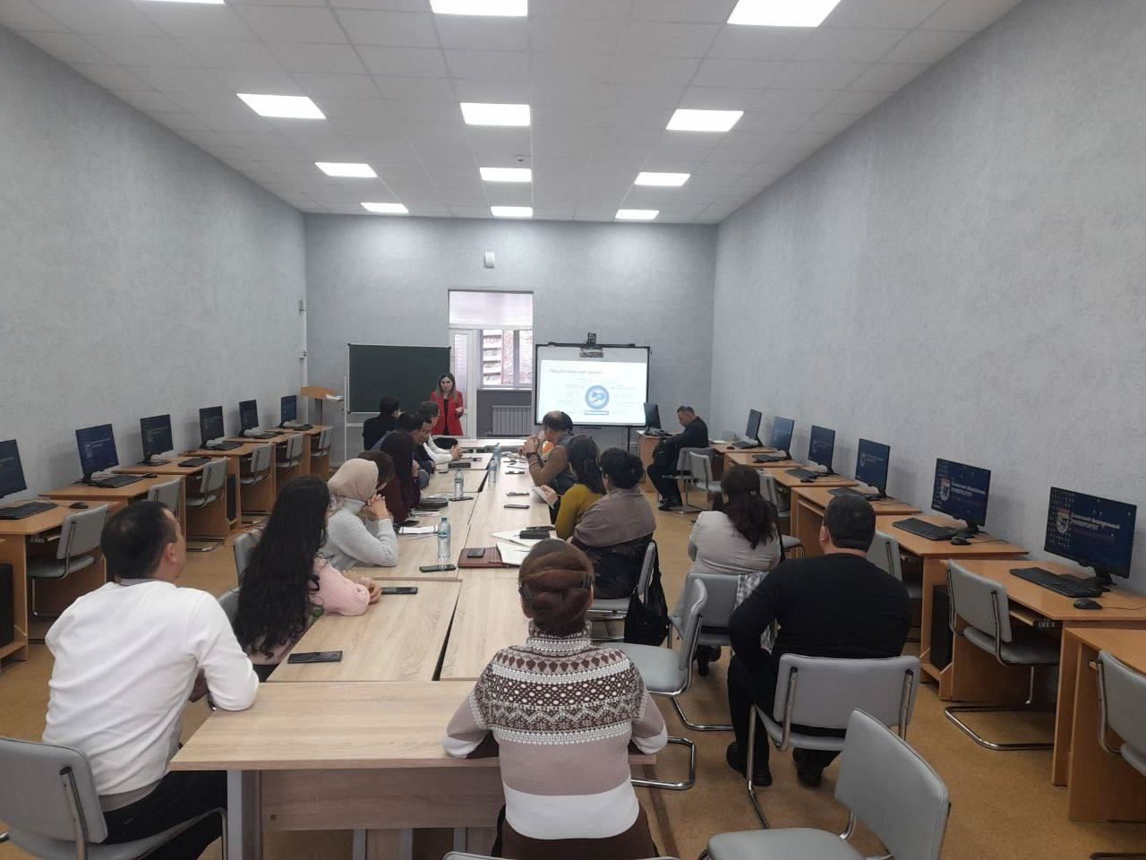 В Елабужском институте продолжаются курсы повышения квалификации для преподавателей Термезского государственного педагогического института В Елабужском институте продолжаются курсы повышения квалификации для преподавателей Термезского государственного педагогического института