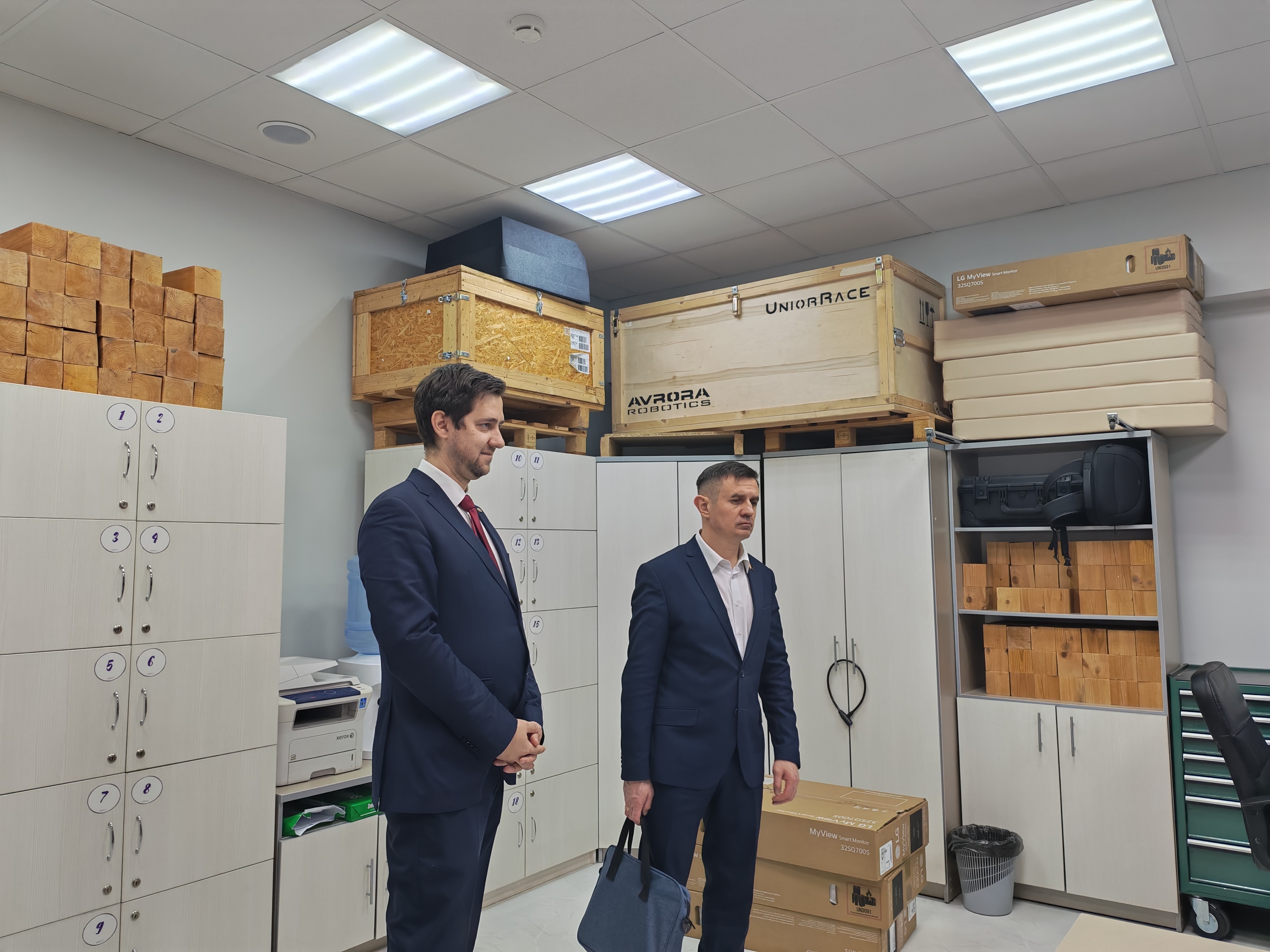 Ректор Белорусского государственного технологического университета посетил ЛИРС Ректор Белорусского государственного технологического университета посетил ЛИРС