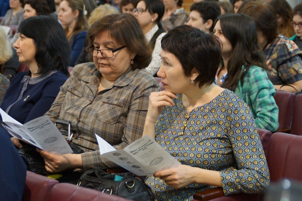 ������������� ������� ����������� '��������� � ������������ ����������� �����' (Reflections and Innovations in EFL: Teaching Methods and Assessments)