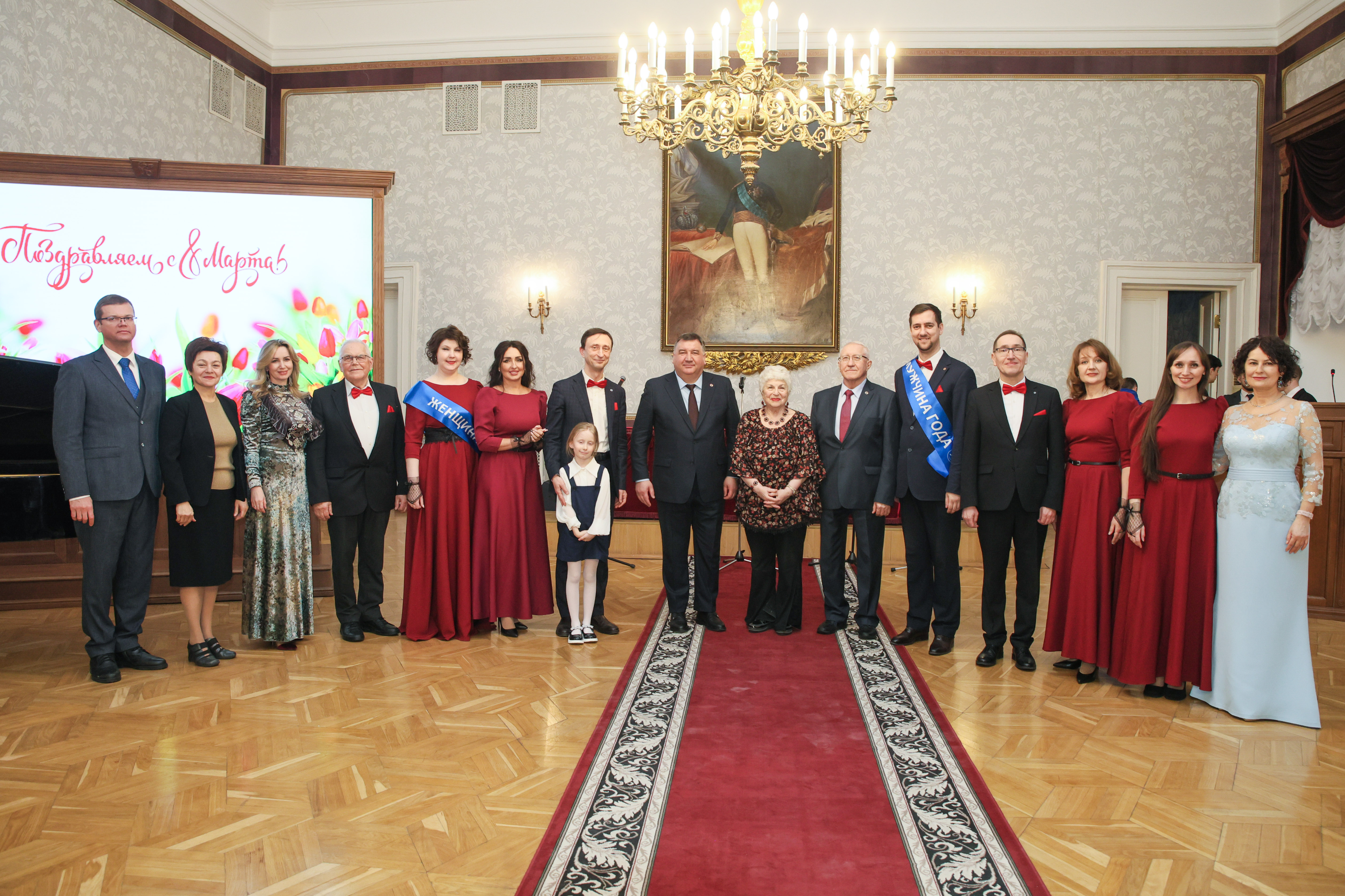 Ректор КФУ Ленар Сафин: 'Женщины приносят в этот мир гармонию, нежность, красоту и самое сильное, чистое, бескорыстное чувство ? безусловную материнскую любовь' Ректор КФУ Ленар Сафин: 'Женщины приносят в этот мир гармонию, нежность, красоту и самое сильное, чистое, бескорыстное чувство ? безусловную материнскую любовь'