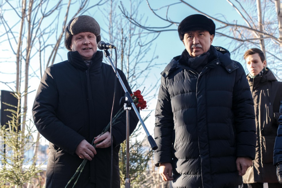 Tolstoy Year officially closed with ceremonial bust unveiling