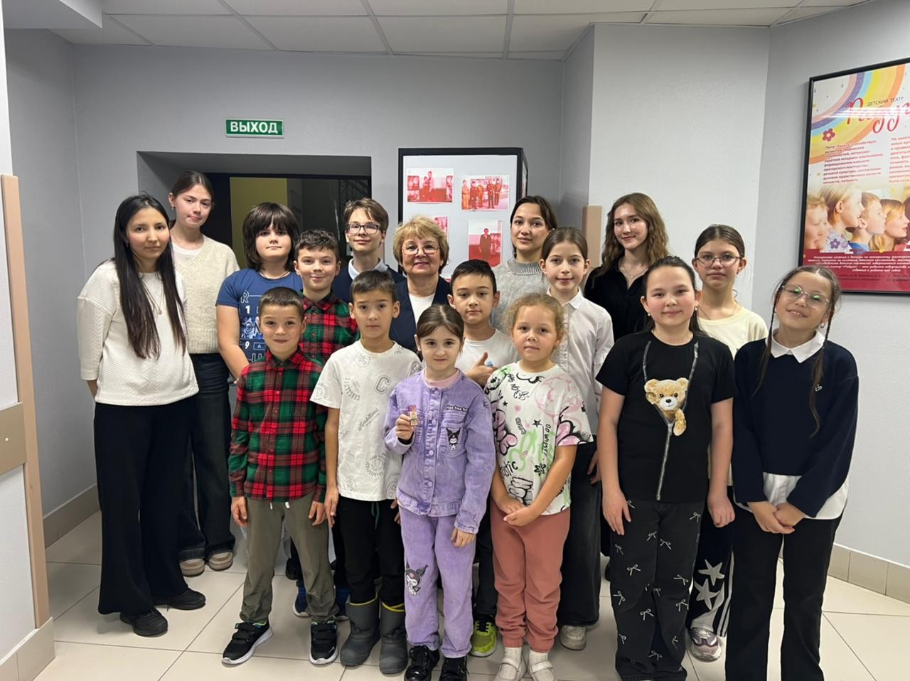 Детский театр КФУ 'Радуга' продолжает развивающие занятия с младшими школьниками Детский театр КФУ 'Радуга' продолжает развивающие занятия с младшими школьниками