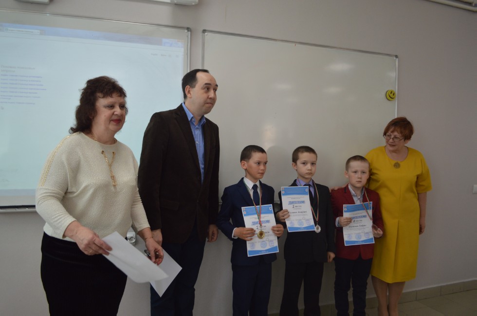 ����� ��������� ���� ������������� 