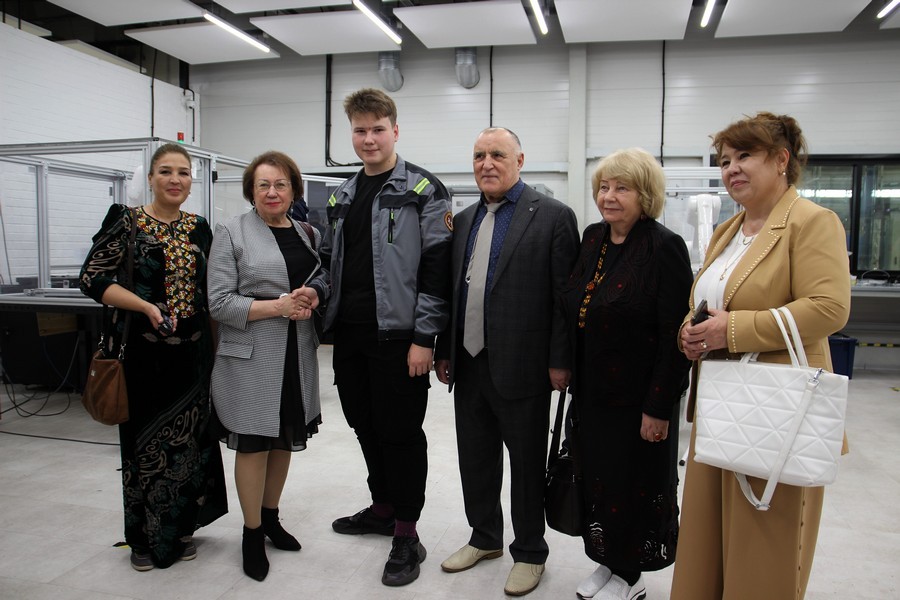 Стратегическая сессия в образовательном центре 'Алабуга Политех' Стратегическая сессия в образовательном центре 'Алабуга Политех'