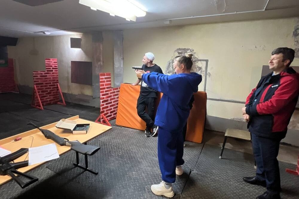 5 октября 2023 года в Елабужском институте КФУ прошли соревнования среди преподавателей и сотрудников по игре в дартс и стрельбе 5 октября 2023 года в Елабужском институте КФУ прошли соревнования среди преподавателей и сотрудников по игре в дартс и стрельбе